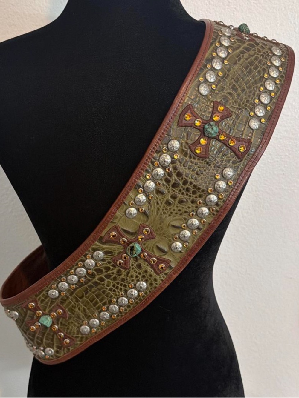 Kurtmen leather alligator belt studs crystals turquoise cross statement belt - Picture 2 of 16